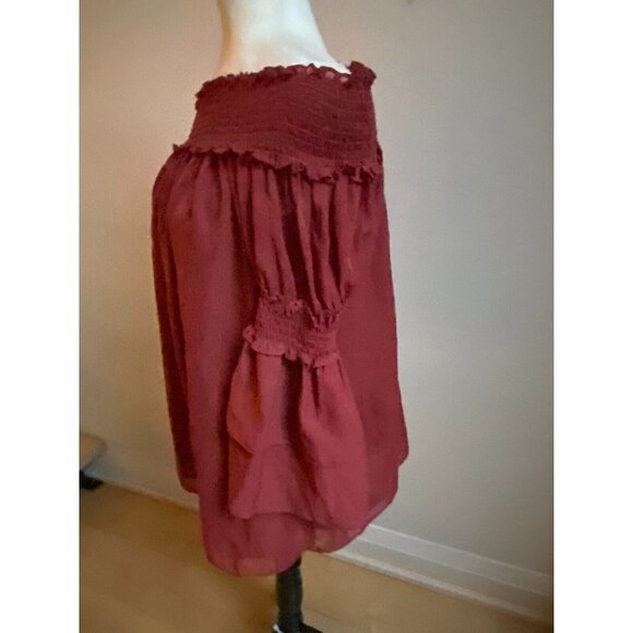 Max Studio BNWOT off shoulder smocked bell sleeve blouse women sz Small - Picture 4 of 7
